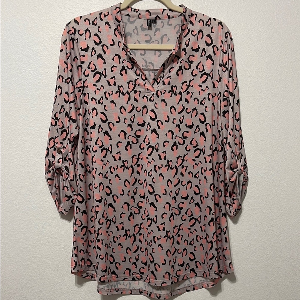 Zattcas Pink and Black 3/4 Sleeve Notched Collar Blouse Size Large PTP 21” EUC